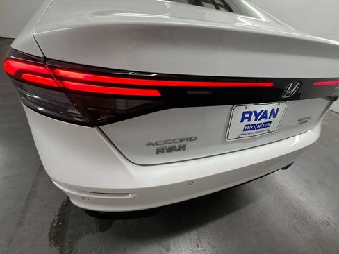 Used 2024 Honda Accord Touring image 32