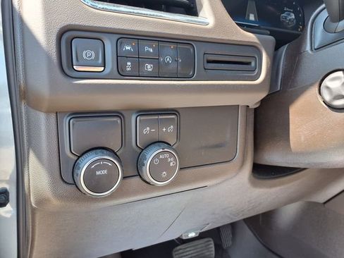 Used 2023 Chevrolet Tahoe LT w/ LT Signature Plus Package RWD image 31