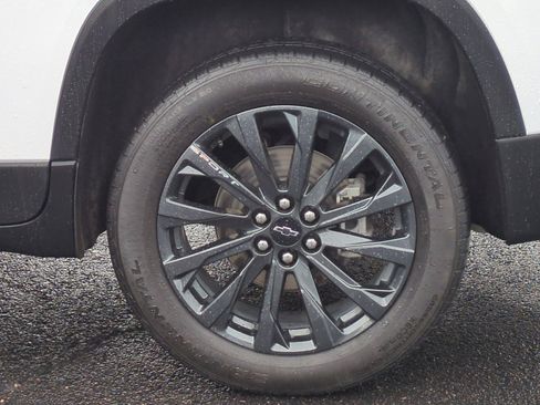 Used 2023 Chevrolet Traverse RS image 26