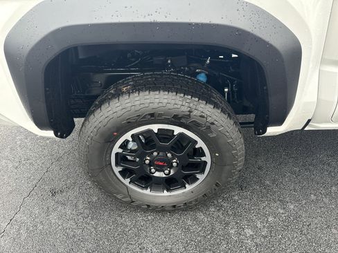 New 2024 Toyota Tacoma TRD Off-Road image 11