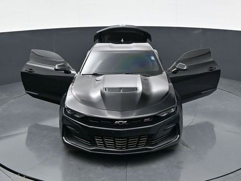 Used 2021 Chevrolet Camaro SS RWD image 43