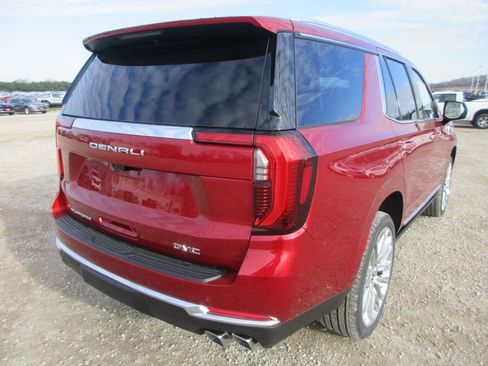 New 2026 GMC Yukon Denali image 4