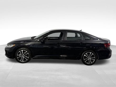 Used 2025 Volkswagen Jetta Sport FWD image 11