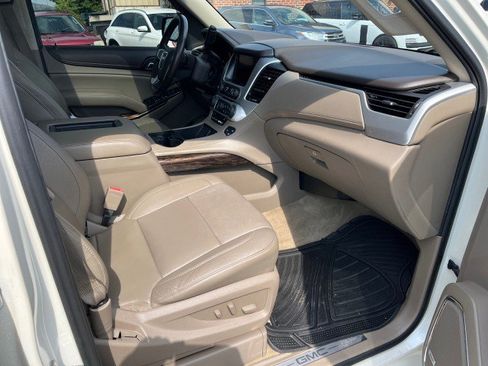 Used 2015 GMC Yukon SLT w/ Open Road Package AWD/4WD image 22