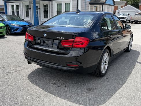 Used 2016 BMW 320i Sedan RWD image 6