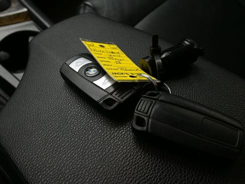 Used 2012 BMW 128i Coupe image 17