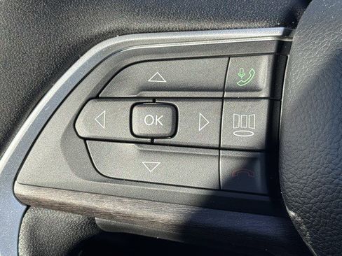 New 2026 Jeep Grand Cherokee Altitude image 14