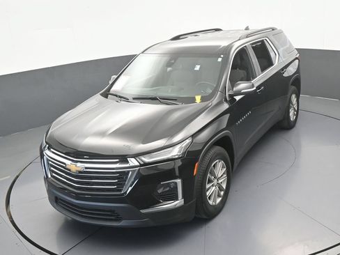 Used 2023 Chevrolet Traverse LT FWD image 46