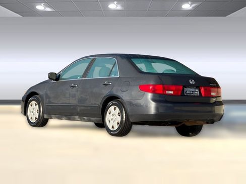 Used 2005 Honda Accord LX image 3