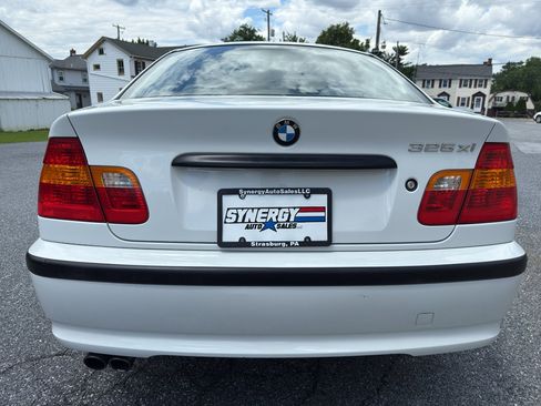 Used 2003 BMW 325xi Sedan AWD/4WD image 4