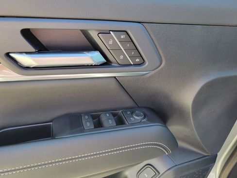 New 2027 GMC Terrain Elevation w/ Elevation Premium Package FWD image 15