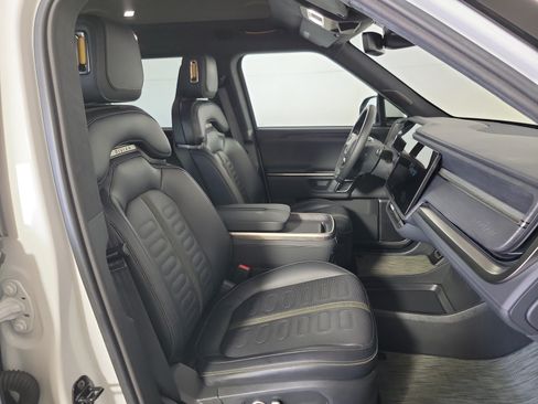Used 2024 Rivian R1S Adventure AWD/4WD image 24