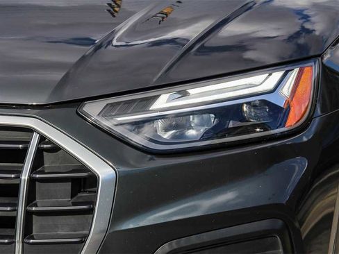 Used 2023 Audi Q5 2.0T Premium w/ Convenience Package image 7