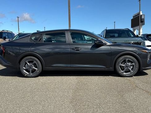 New 2026 Kia K4 FWD image 3