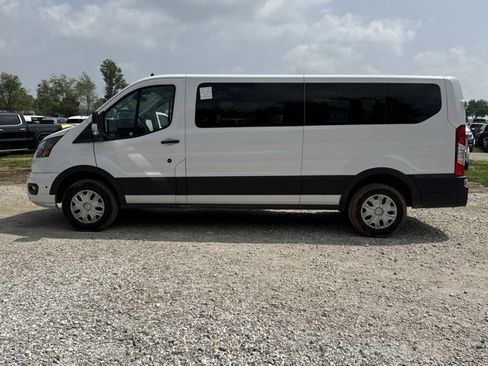 Used 2025 Ford Transit 350 XLT RWD image 3