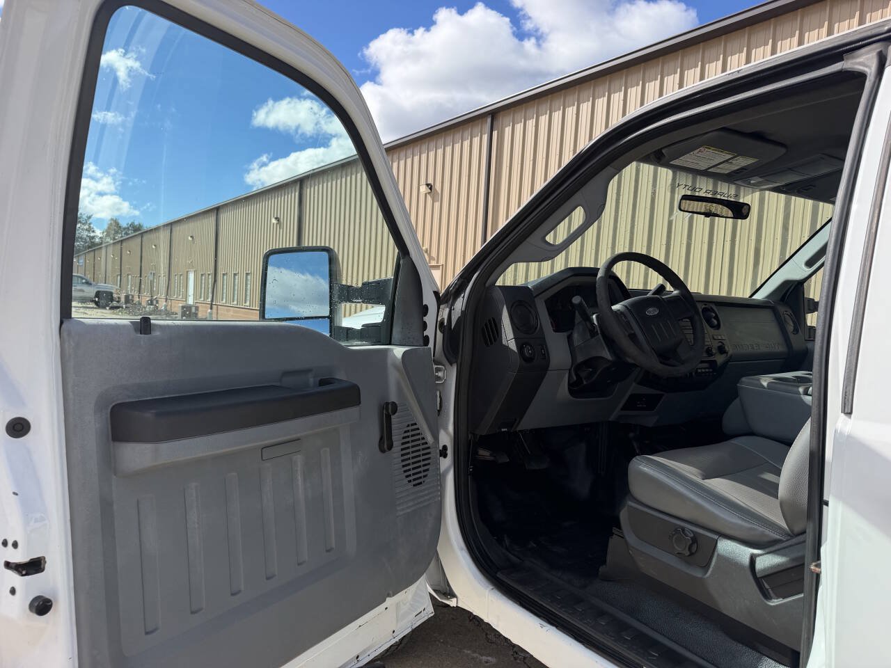 Used 2012 Ford F350 XL w/ Skid Plate Pkg AWD/4WD image 14