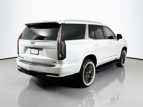 Used 2023 Cadillac Escalade Premium Luxury AWD/4WD image 7