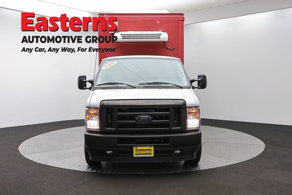 Used 2023 Ford E-350 and Econoline 350 Super Duty w/ Power Windows & Locks Group RWD image 3