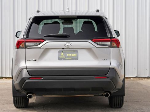 Used 2022 Toyota RAV4 XLE image 46