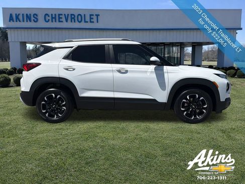 Certified 2023 Chevrolet TrailBlazer LT FWD image 3