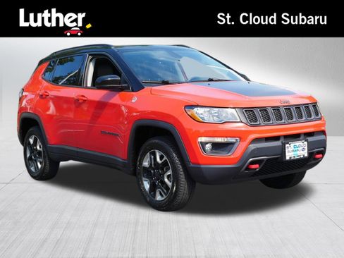Used 2018 Jeep Compass Trailhawk w/ Leather Interior Group AWD/4WD image 1