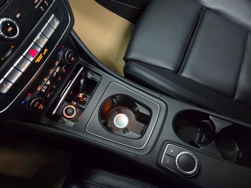 Used 2019 Mercedes-Benz CLA 250 4MATIC image 28