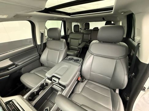 New 2026 Ford Expedition Active image 41