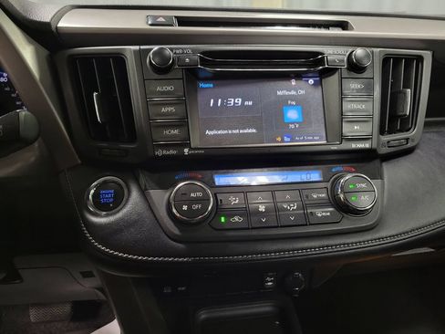 Used 2018 Toyota RAV4 XLE w/ Plus Extra Value Package AWD/4WD image 17