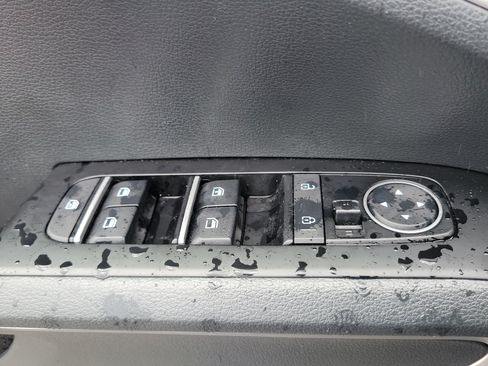 Certified 2025 Kia Soul LX w/ LX Technology Package FWD image 20