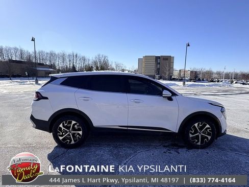 Certified 2024 Kia Sportage EX image 6