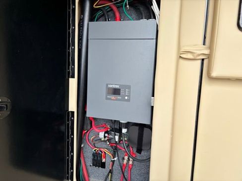 Used 2021 Mercedes-Benz Sprinter 3500 image 11