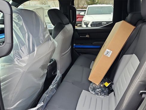 New 2025 Toyota Tacoma TRD Off-Road image 22