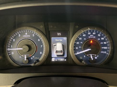 Used 2017 Toyota Sienna XLE w/ XLE Navigation Package FWD image 17