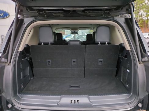 Certified 2022 Ford Expedition XLT image 13