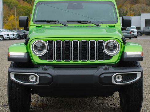 New 2026 Jeep Wrangler Unlimited Sahara w/ Technology Group image 2