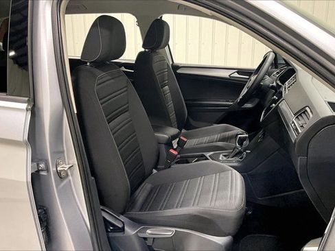 Used 2024 Volkswagen Tiguan S image 7