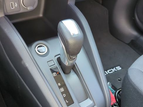 New 2025 Nissan Kicks Play S image 16