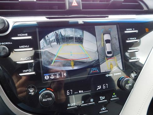 Used 2018 Toyota Camry XLE w/ Audio Package FWD image 33