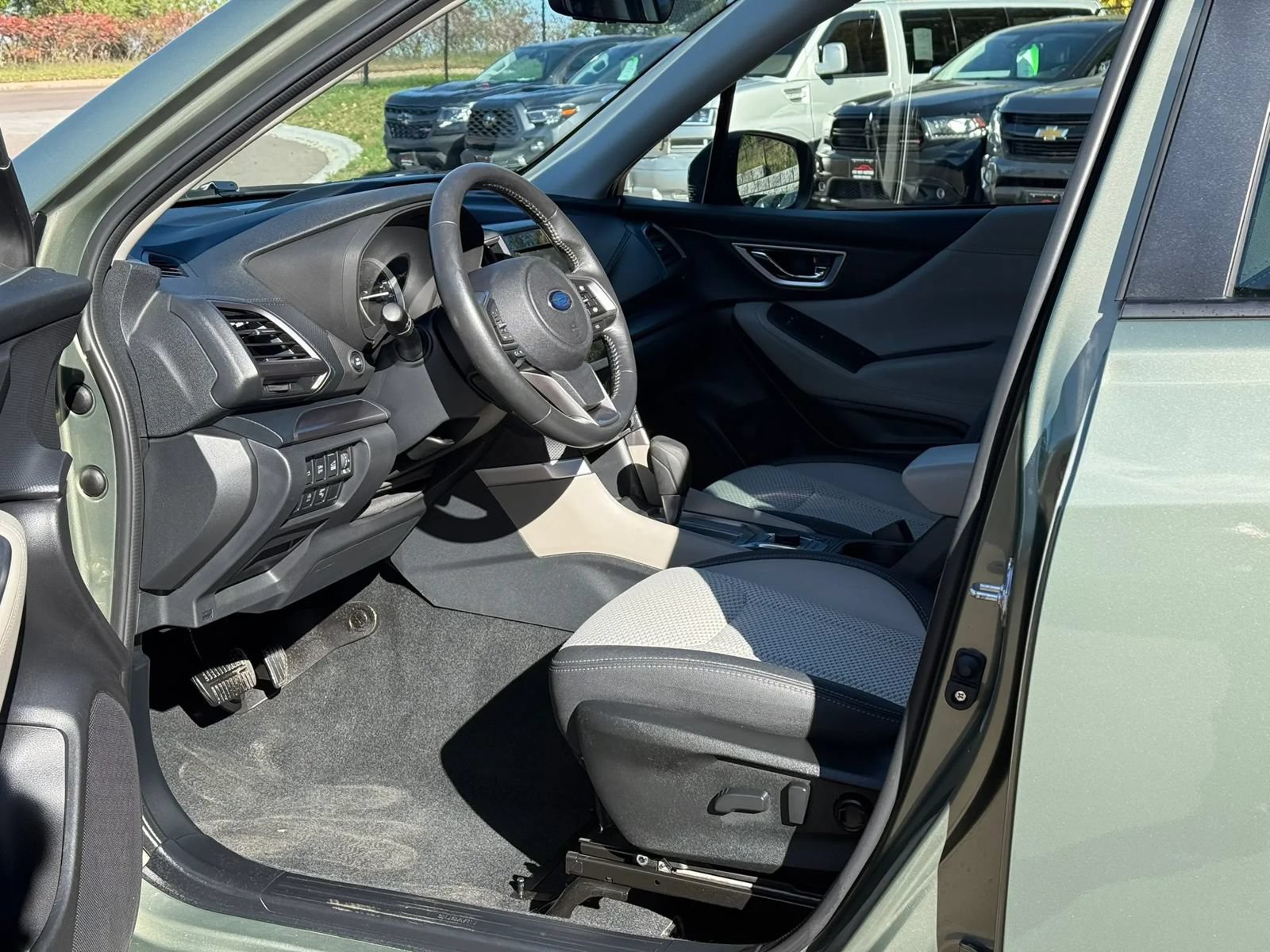 Used 2021 Subaru Forester Premium AWD/4WD image 9
