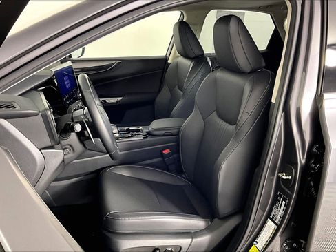 Used 2024 Lexus NX 350h AWD w/ Vision Package image 7