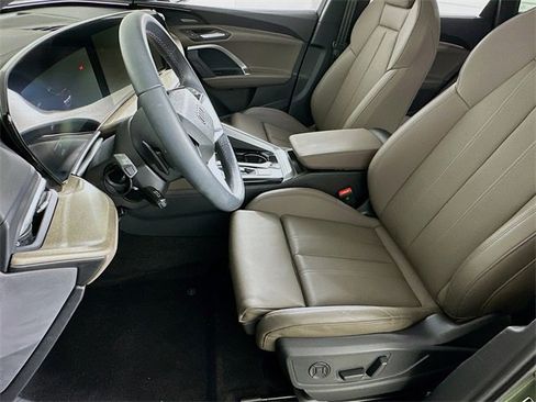 Used 2025 Audi Q5 Prestige image 9