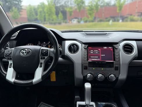 Used 2020 Toyota Tundra SR5 w/ SR5 Leather Package RWD image 18