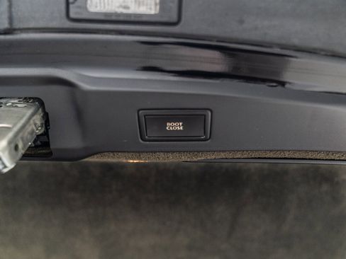 Used 2015 Bentley Continental GT image 43