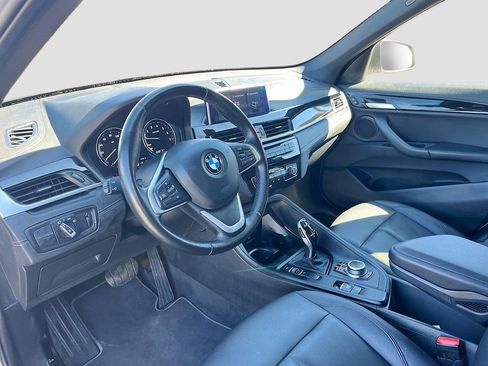 Used 2021 BMW X1 sDrive28i w/ Convenience Package FWD image 9