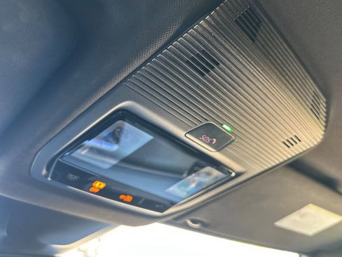 Used 2024 Volkswagen Atlas Cross Sport SE image 24