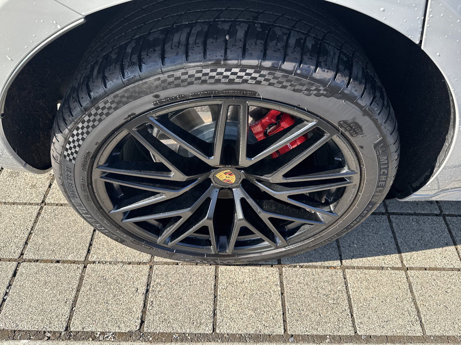Used 2023 Porsche Macan GTS AWD/4WD image 11