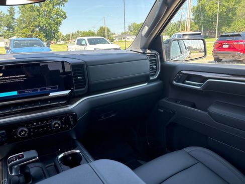New 2026 Chevrolet Silverado 1500 RST w/ Redline Edition AWD/4WD image 24