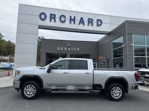 Used 2021 GMC Sierra 2500 SLT w/ SLT Premium Package AWD/4WD image 2