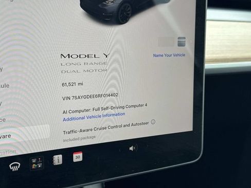 Used 2024 Tesla Model Y Long Range AWD/4WD image 12