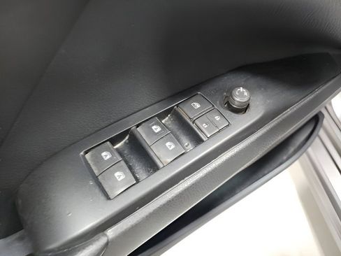 Used 2023 Toyota Camry SE FWD image 21